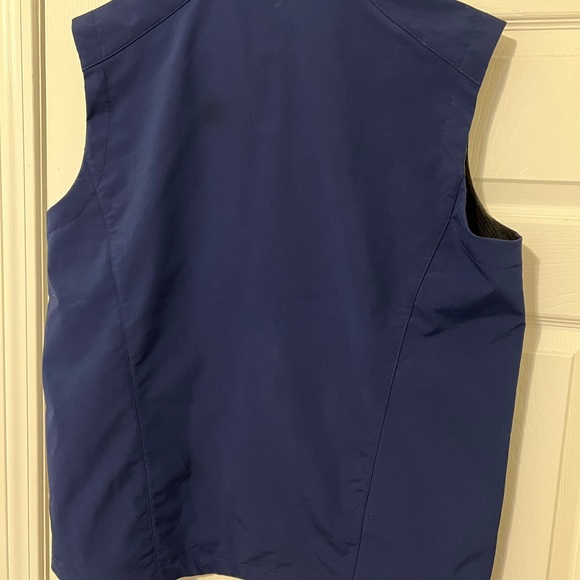 Marmot Vest with Corp Logo - Picture 2 of 4